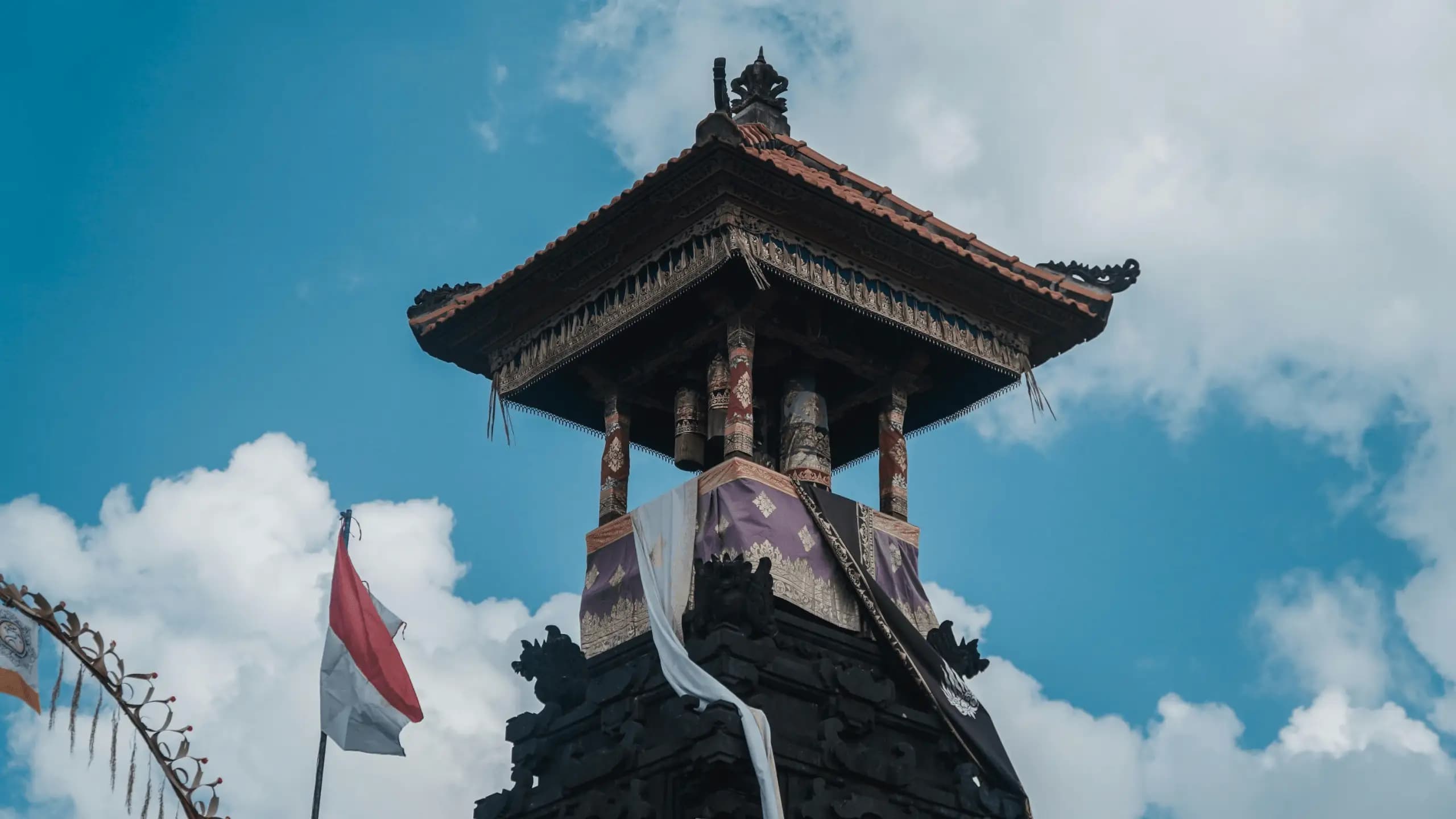 The Wuwungan Crown